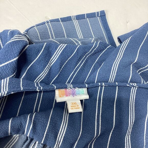 LuLaRoe Blouse Lularoe Striped Blue White Short Sleeve Button Front Top 3XL - Picture 8 of 11